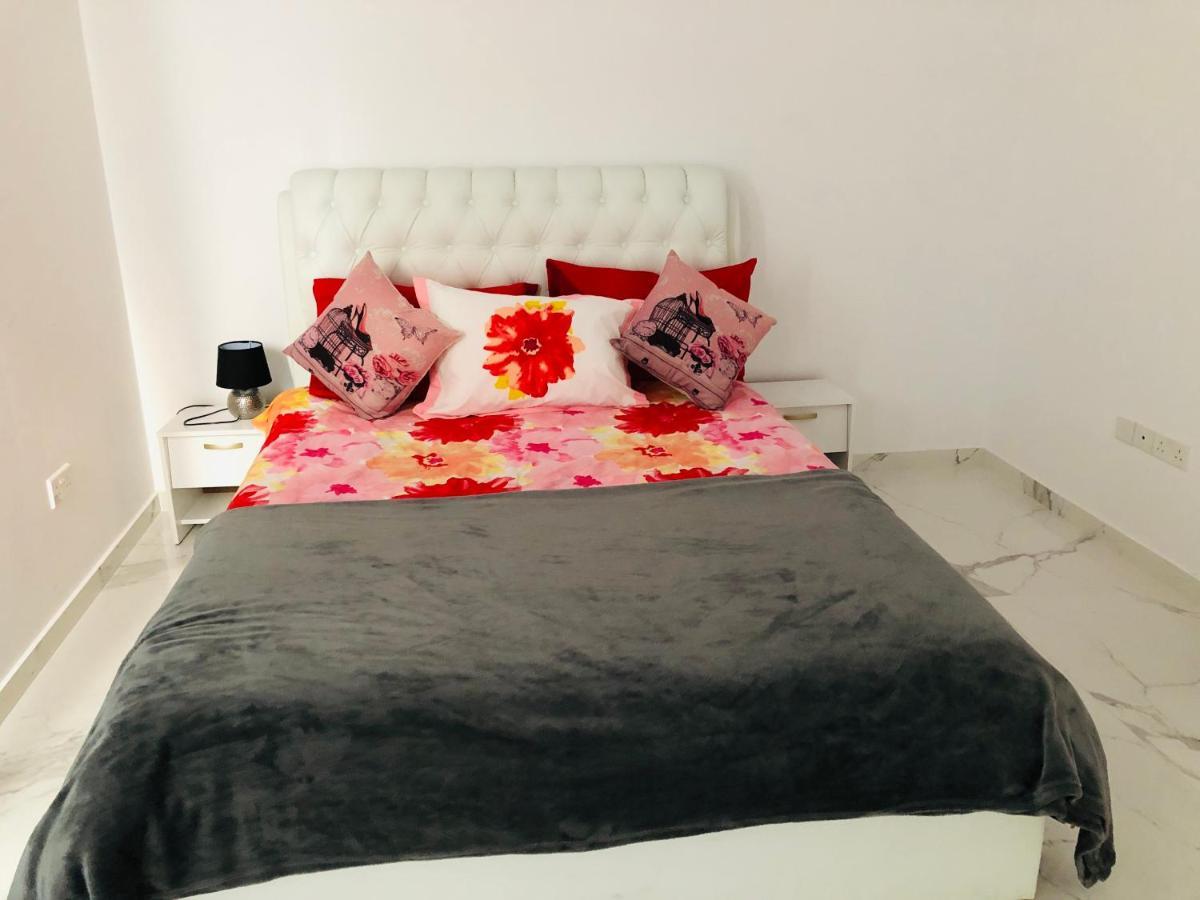Mobina Villa *