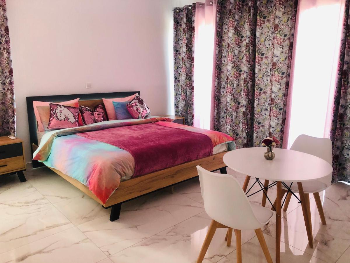 Mobina Villa